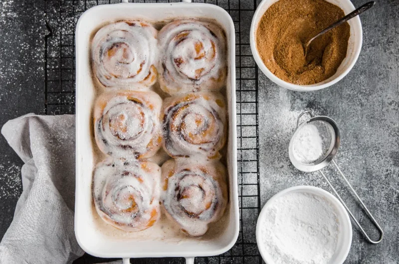 Chai Cinnamon Rolls