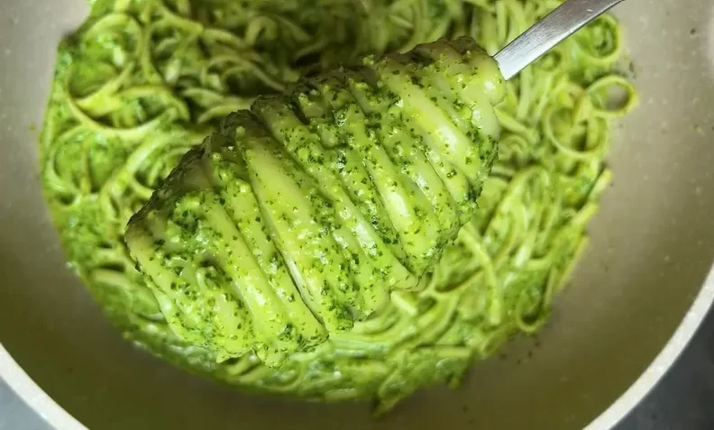 Spinach Pesto Pasta Recipe: Vibrant And Comfortingly Delicious!