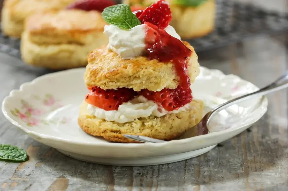 Bisquick Shortcake Recipe: Quick & Easy Strawberry Delight