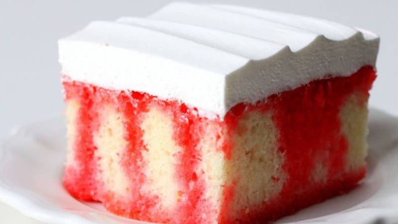 Easy Jello Poke Cake Recipe: A Slice of Nostalgic Sweetness