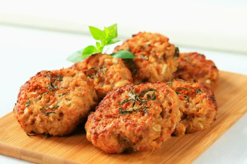 Old fashioned salmon patties