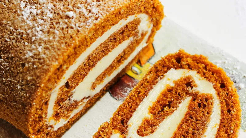 Libby’s Pumpkin Roll Recipe: A Nostalgic And Quick Dessert with a Creamy Twist