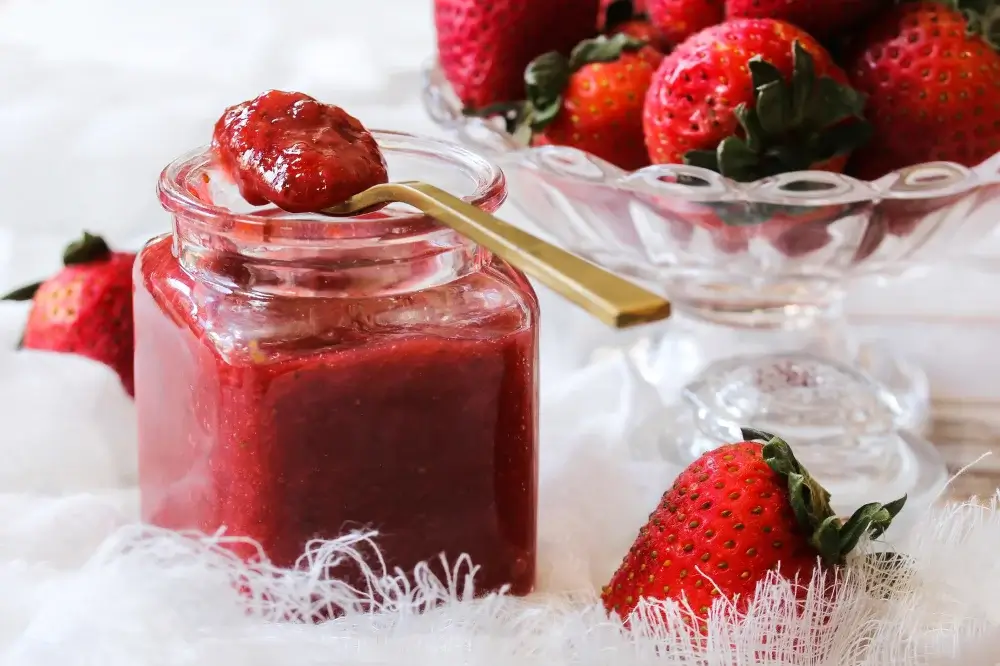 Easy Strawberry Compote Recipe – Sweet and Versatile Delight